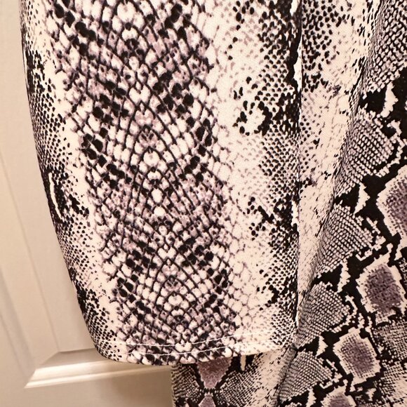 Snake Print Long Coat – Size 12 - Picture 3 of 8